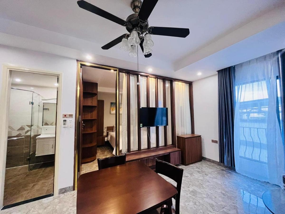 Royal Hotel & Apartment Da Nang Exterior photo
